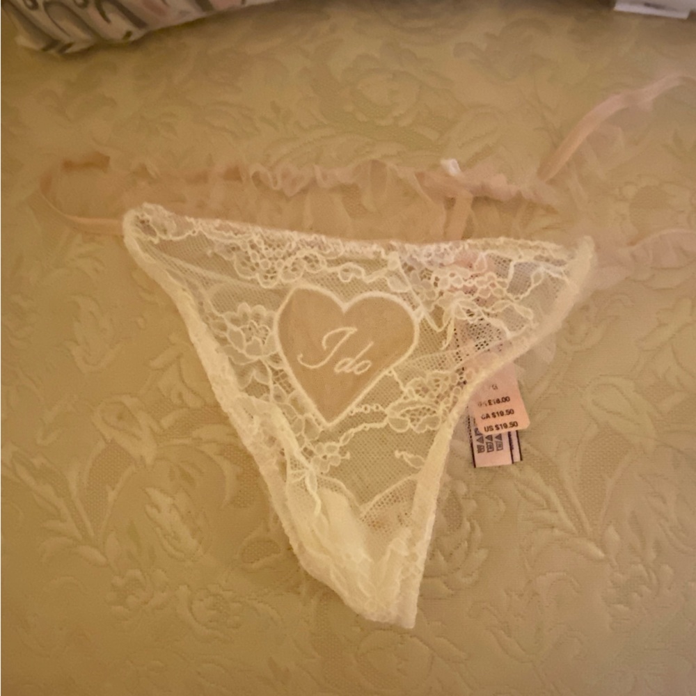 NWT “ I DO “ Victoria secrets Bridal Thong